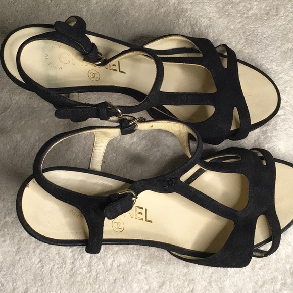 Chanel Interlocking CC Logo Suede Slingback Sandals (IT 36C / US 6C) - Picture 7 of 8